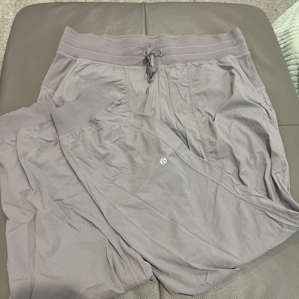 Lululemon dance jogger